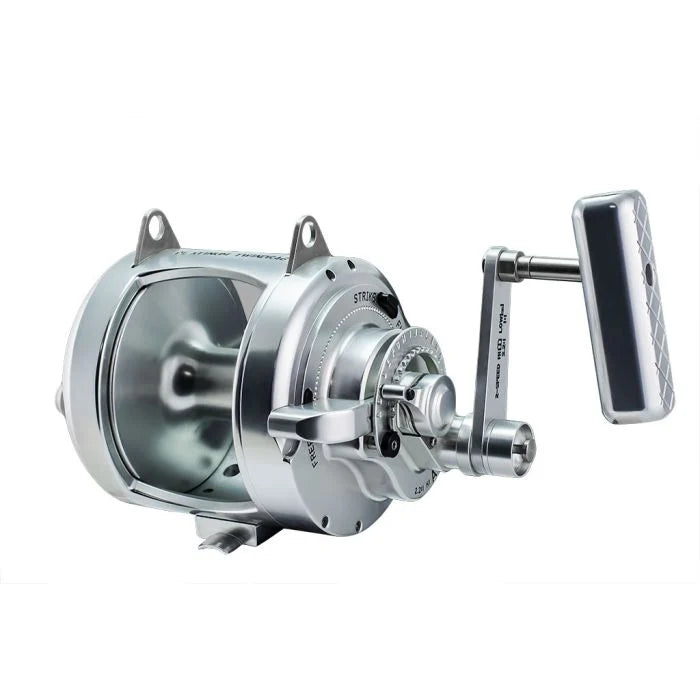 Accurate Platinum Twin Drag Conventional Reel